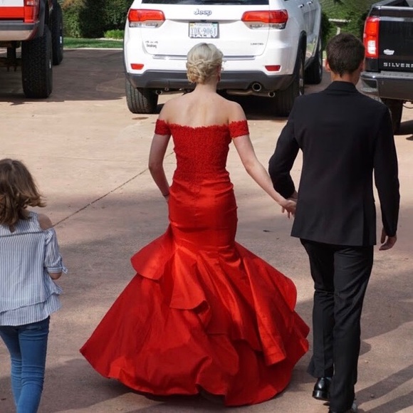 Red Formal Gown - Picture 6 of 8